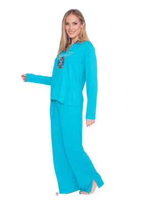 Pajamas with Emerald/Staircase Patterned Neck